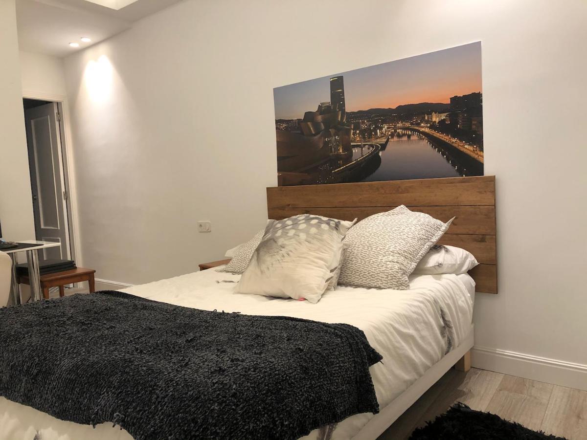Appartement 110 M2 In Abando Close To Guggenheim With Parking Bilbao